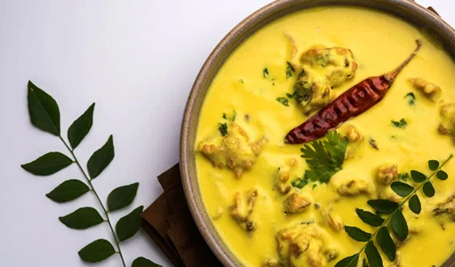 Karhi Pakora 
